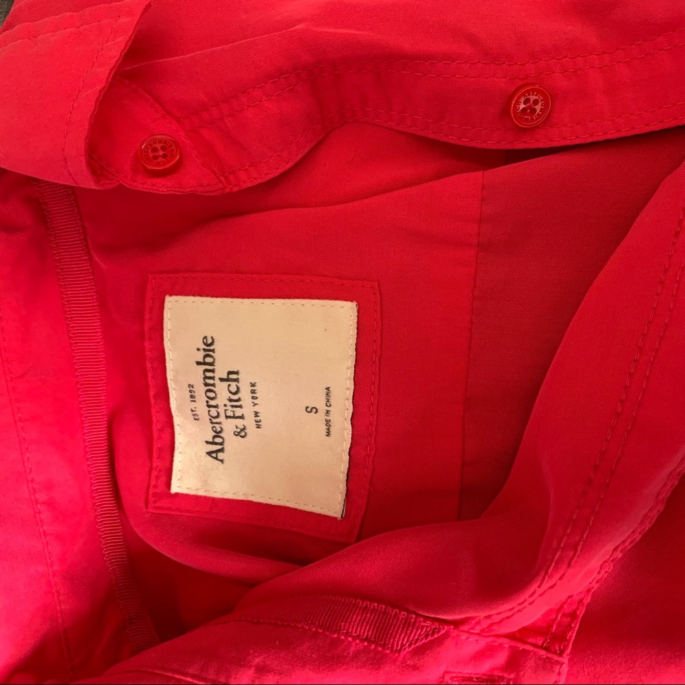 A&F Pink Button-Up - Picture 4 of 4